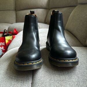 Doc Martens Chelsea Boots